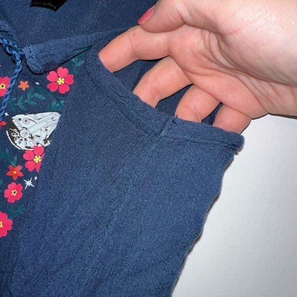 Star Wars | Her Universe Womens Blue Tank Top Size Medium STRAP FLAW - Picture 4 of 12